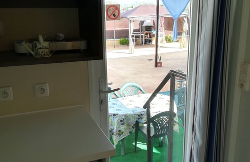 Aguilar de la Frontera Casa | Bungalows en conjunto rural con piscina en Moriles para relajarte