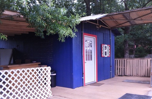 Antlers Cabina | Bunkhouse Cabin @ Rock'n O Ranch
