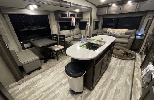 Moncks Corner Casa | Bunkhouse camper