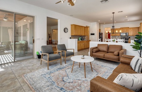 Terramar Casa | Bunny Hill! Perfect Summer Family Vacation! Full house with Private Heated Pool!