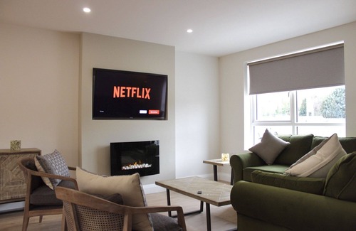 Bunratty Casa | Bunratty Town House No 4 - sleeps 8 guests in 4 bedrooms