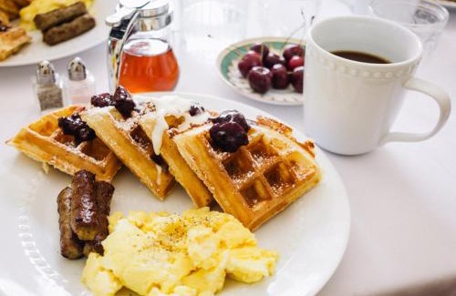 Burdett Cama Y Desayuno | Burdett House Bed & Breakfast
