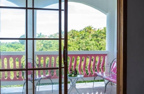 IronShore Estates Villa | BurgAnn Villa
