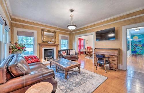 Burgaw Casa | Burgaw House with Large Covered Porch and Swing!