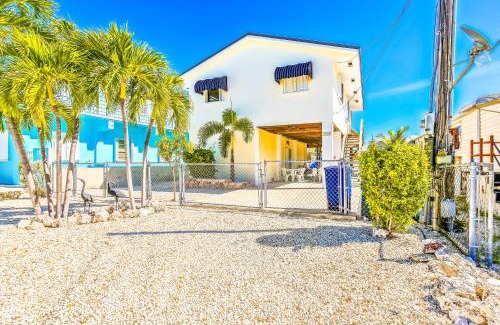Blue Waters Casa | Burgundy Breeze