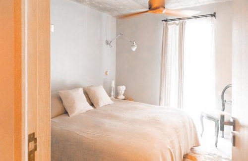 Grandola Casa | BURGUNDY house