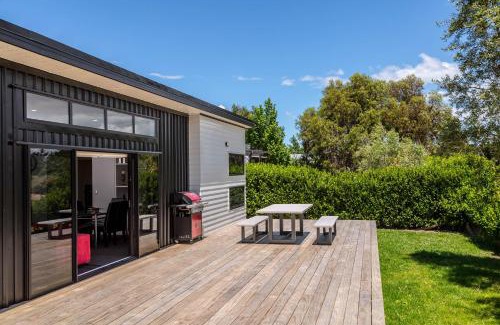 Martinborough Casa | Burgundy Place