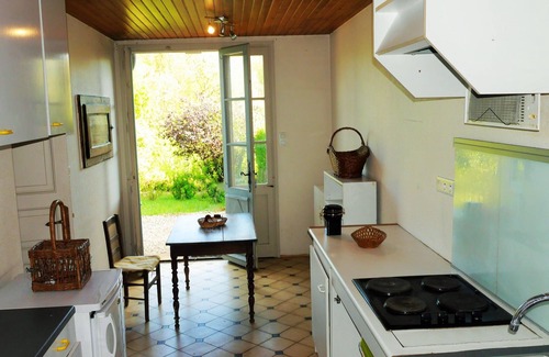 Montmoyen Casa | Borgoña - Alquiler con encanto casa rústica 8 pers. TENIS