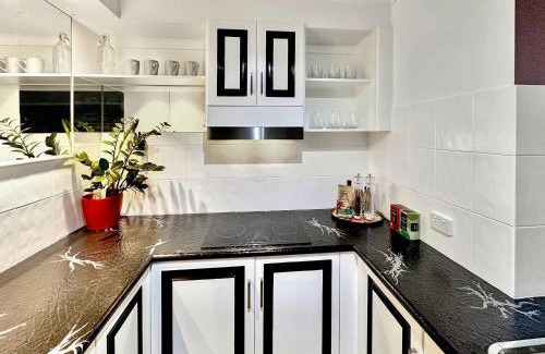Burleigh Heads Apartamento | Burleigh Heads Koala Park Pool & Parking