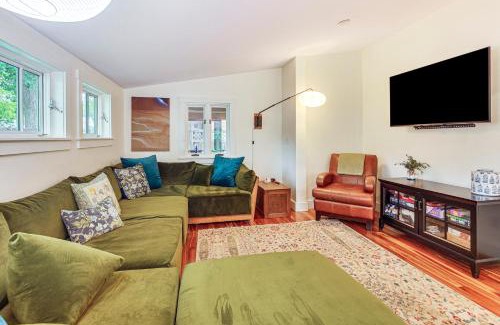 New North End Casa | Burlington Escape By Lake Champlain and Bike Path