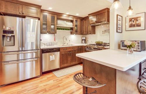 New North End Casa | Burlington Escape By Lake Champlain and Bike Path