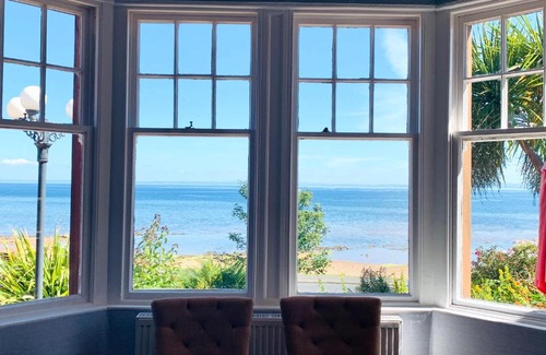 Whiting Bay Casa | Burlington Guest House