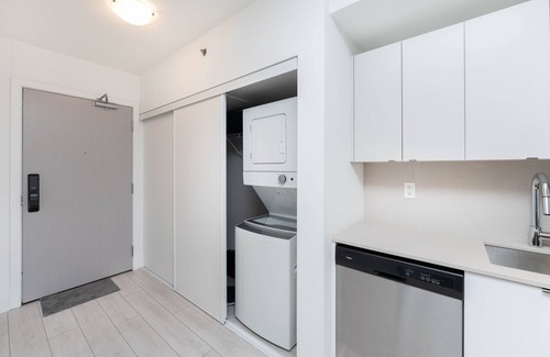 Burlington Condominio | Burlington's Newest, Most-Amenity Rich Building