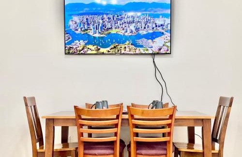 Burnaby Casa | Burnaby Metrotown Cozy 3 Bedroom Suite