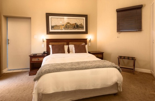 Langstrand Hotel | Burning Shore Hotel