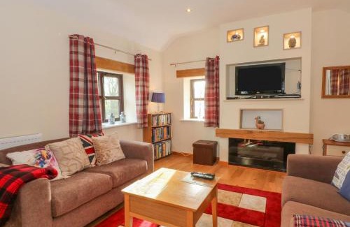 Mynydd Isa Casa | Burnt Oak Stables