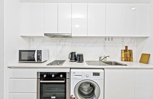 Burwood Apartamento | Burwood 1Br apt nearTrainShopping street parking
