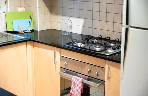 Burwood Apartamento | Burwood 2Br Lovely APT near Train with car parking