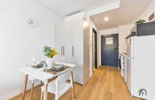 Burwood Apartamento | Burwood Central Apt - Cooking, Laundry, Parking