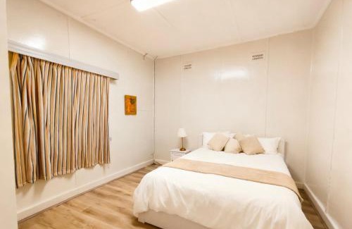 Burwood Casa | Burwood Quiet Central Stay