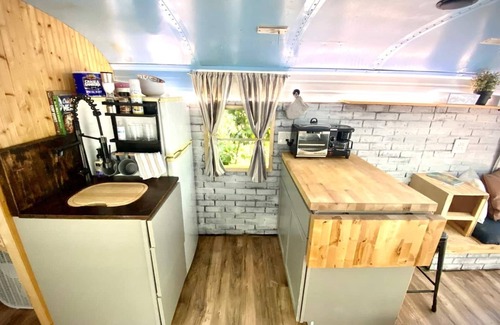 Pulaski Casa | Bus#7 Luxury Tile Shower Skoolie near VT and RU