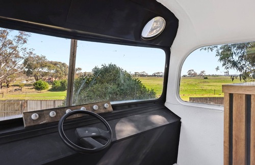 Fyansford Casa | Bus Life, Sleep, Play & Farm Views
