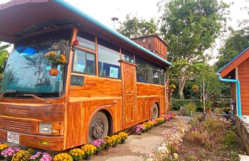 Phrao Casa | Bus Resort