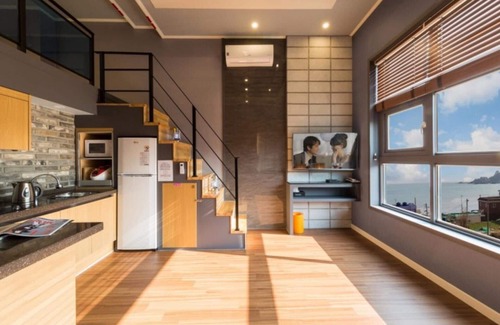 Busan Casa | Busan Gijang Brown Dot Pension