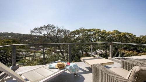 Killcare Casa | Bush and Bay Setting With Easy Walk To Beach