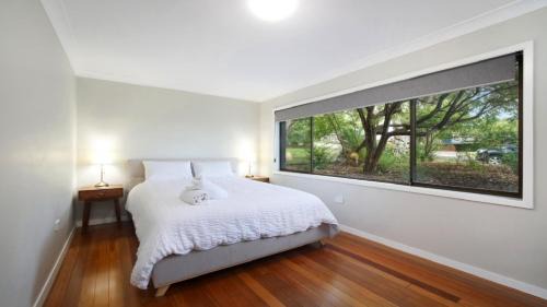 Macmasters Beach Casa | Bush Beach Hideaway Pet Friendly , Wifi Accom Holidays