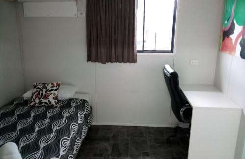 Bororen Otro | Bushchooks Travellers Village