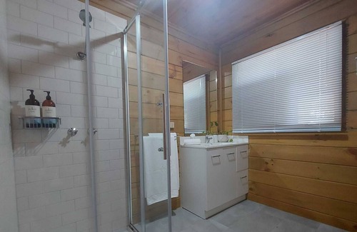 Echuca Cabina | Bushland Cabin Near Boat Ramp and Town