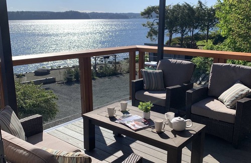 Campbell River Casa | Business # 896433802 Oceanfront, Secluded, Sandy Beach, Private Hot Tub