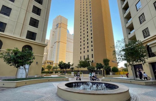 Dubai Marina Hostal | Business Backpackers JBR (BBJ)