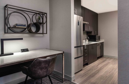 Quincy Apartamento | Centro de negocios las 24 horas + desayuno gratis | A solo 7 millas del centro de Boston