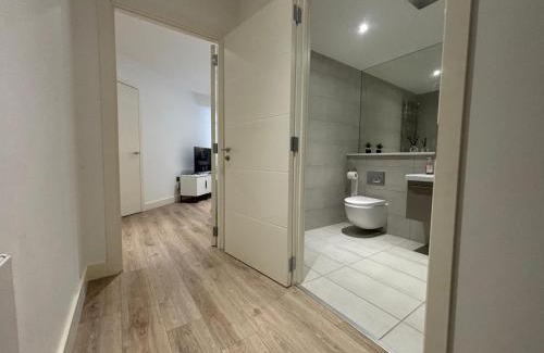 Barnt Green Apartamento | Business-Ready Studio Free Parking - NEC & Airport