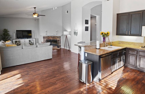 Canyon Country Casa | Business Rental in Beautiful and Safe Stone Crest Neighborhood