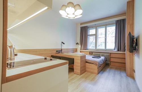 Andel Apartamento | Business Studio Andel, 10 min to Centre, NETFLIX, Paid Parking