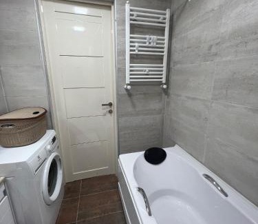 Saburtalo Apartamento | Business Studio Apartment in Central Park