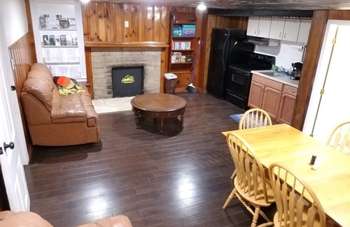 Freeman Casa | Busted Atv Resort / Main Lodge