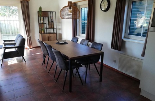 Hollum Casa | Butenskuur