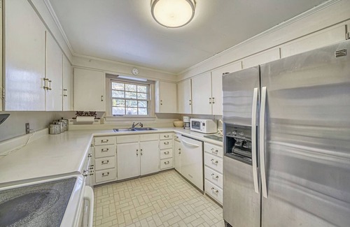 Sunapee Casa | Butler Cottage Lakefront on Lake Sunapee