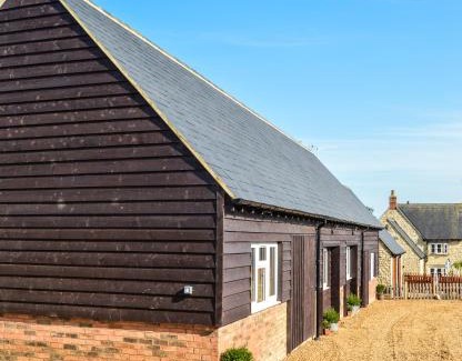 Brackley Apartamento | Buttercup Cottage at The Old Tractor Barn