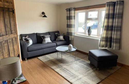 Brackley Apartamento | Buttercup Cottage at The Old Tractor Barn