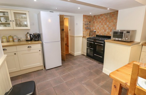 Great Longstone Cabaña | Buttercup Cottage