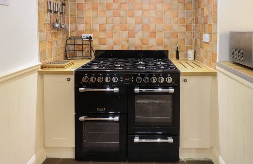 Great Longstone Cabaña | Buttercup Cottage