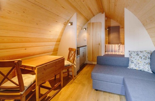 Chedworth Otro | Buttercup Glamping Pod