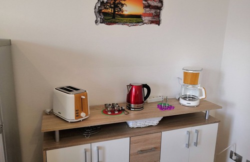 Pallanza Apartamento | Butterfly Apt in Suna with garage, Wifi and A/C