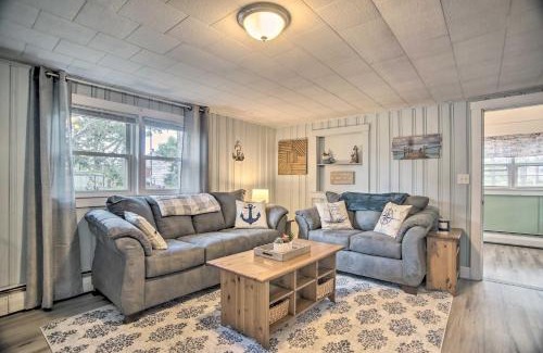 Buzzards Bay Casa | Buttermilk Cottage in Cape Cod Steps to Beach