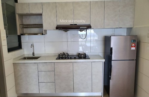 Kampung Bagan Dalam Condominio | Butterworth 4 Pax Home con vista